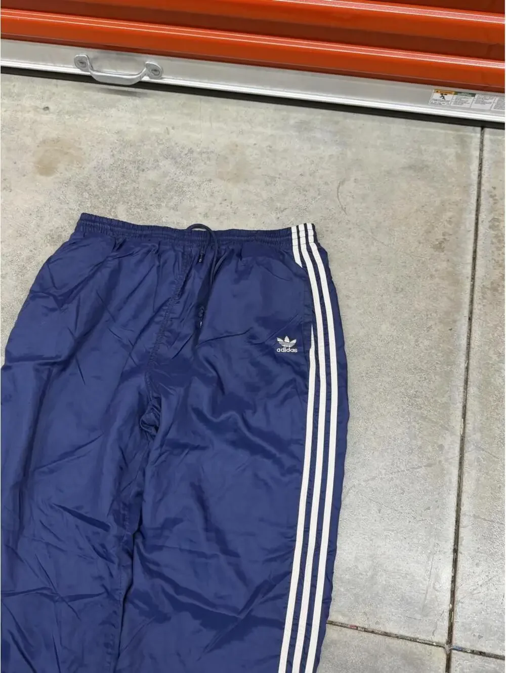 vintage adidas navy blue relaxed baggy fit trackpants size xl